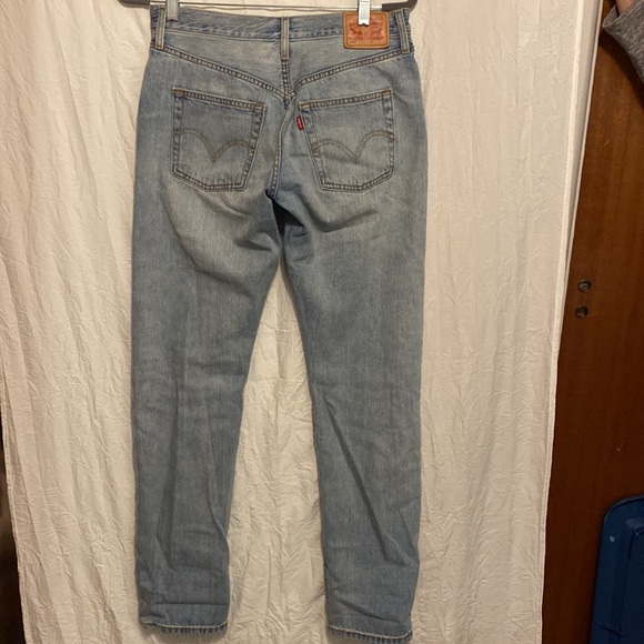 Levi’s - Picture 2 of 4